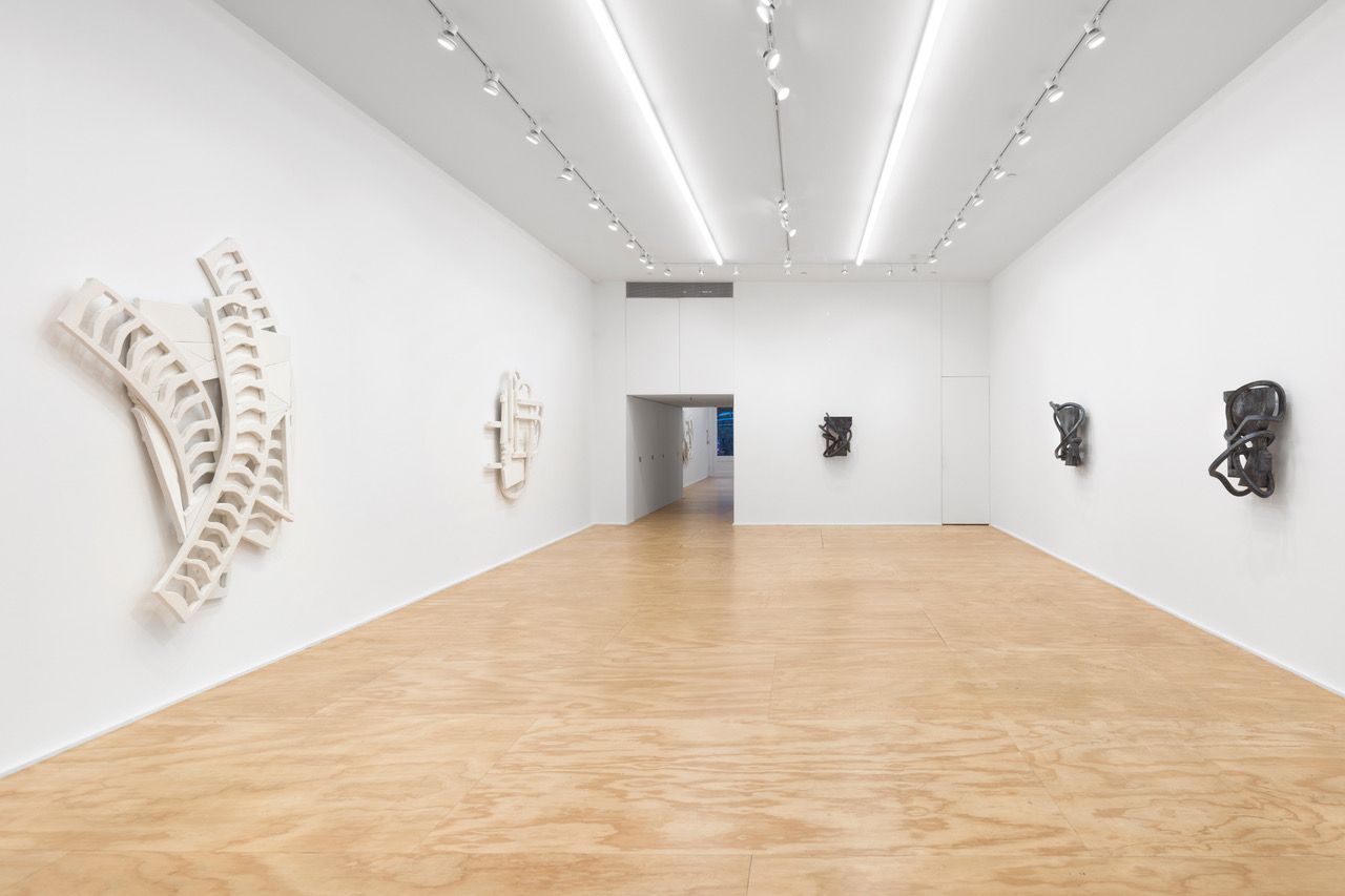 Wyatt Kahn, Knots & Figures at Eva Presenhuber, photo 7
