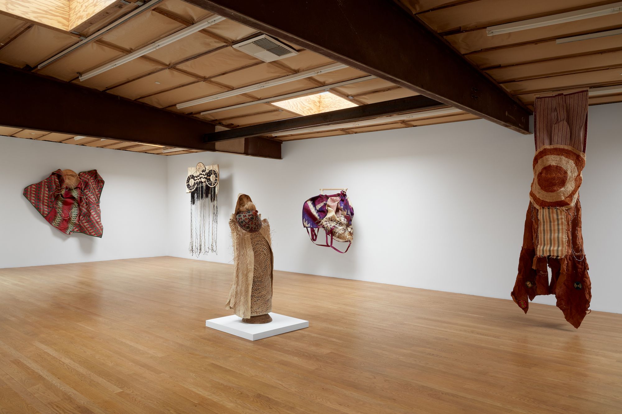 Acaye Kerunen, Acaye Kerunen at Blum & Poe, photo 8
