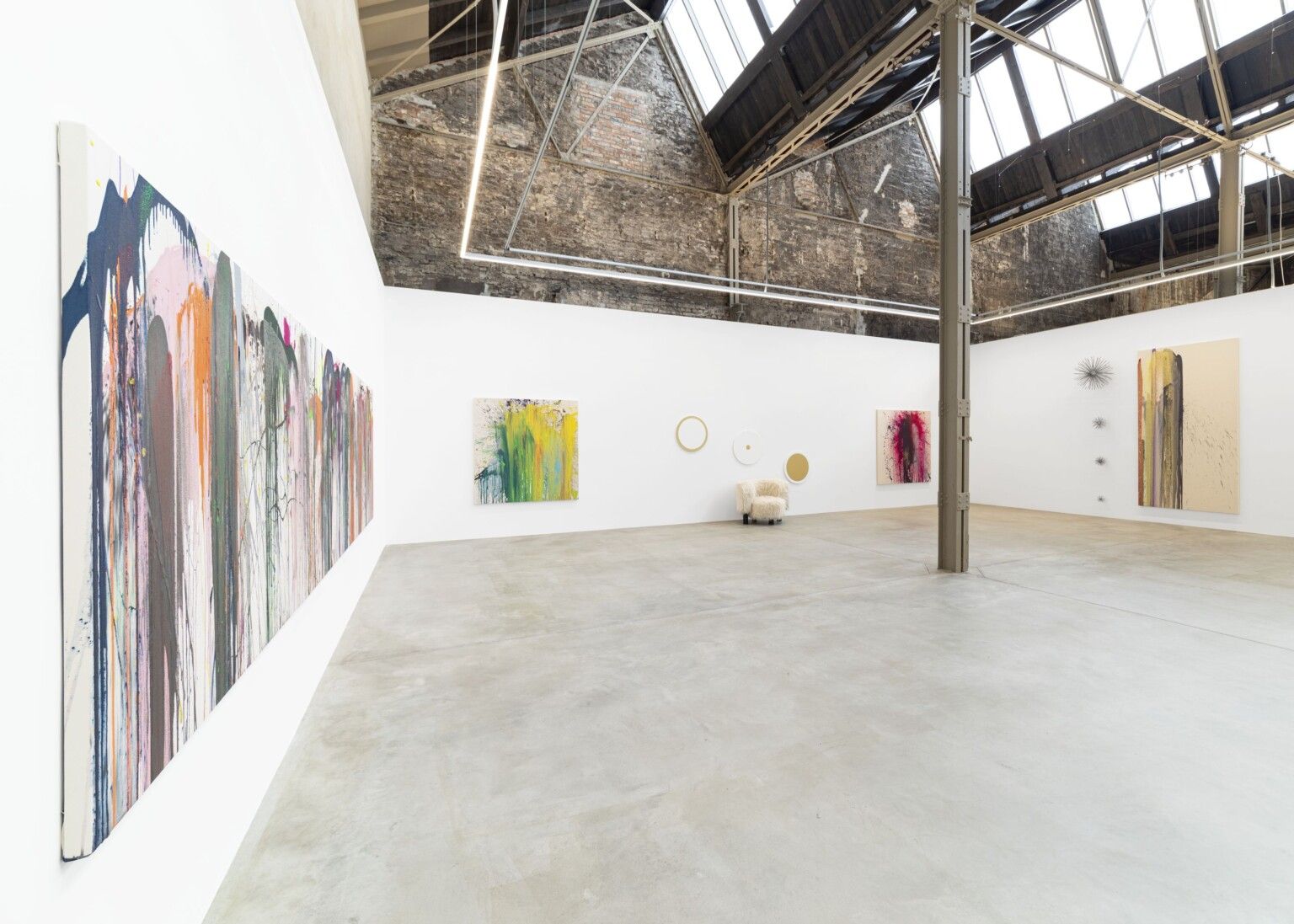 John M Armleder, Solid Coated at Mehdi Chouakri - Wilhelm Hallen, photo 3