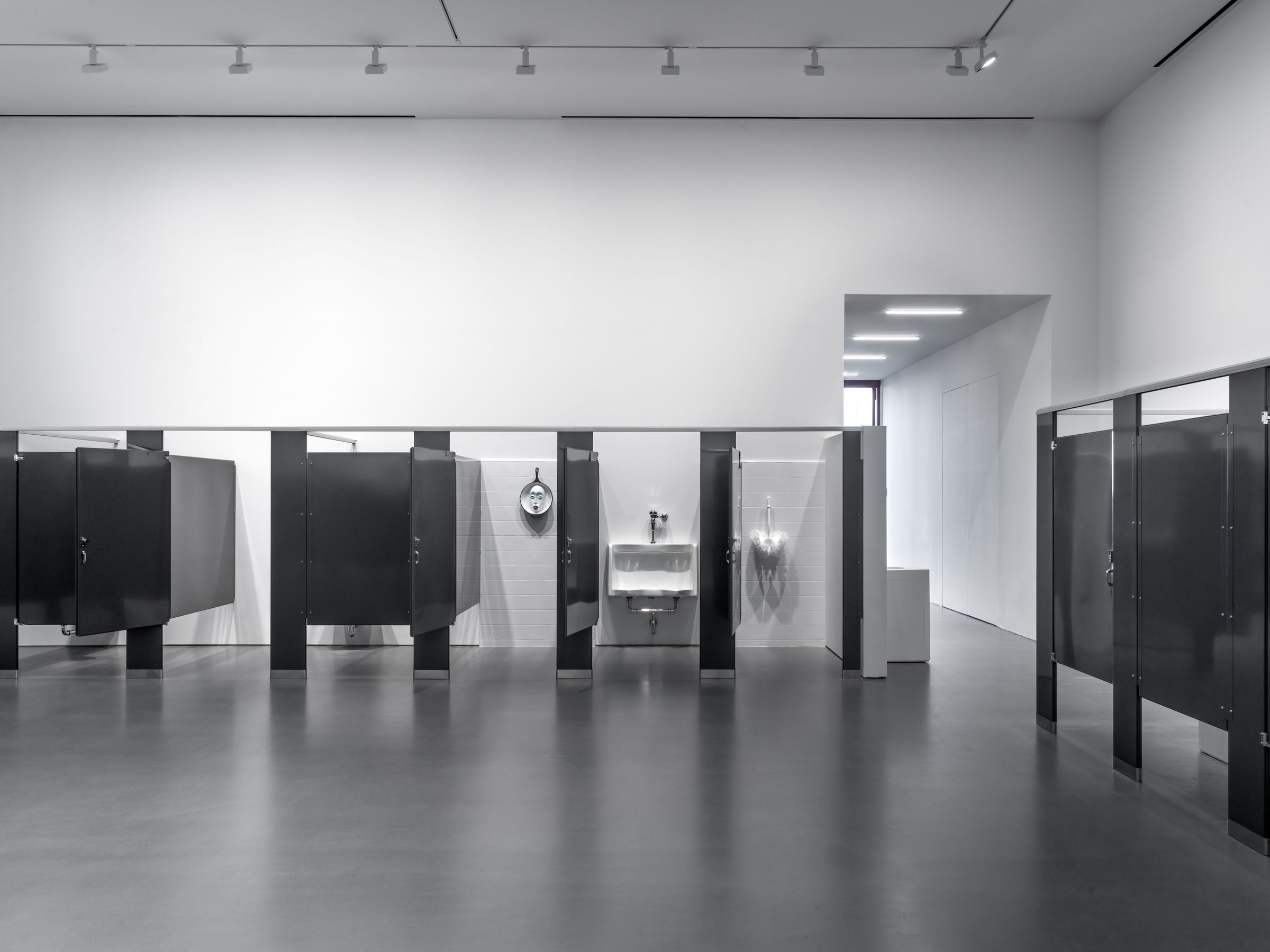 Hugh Hayden, Hughman at Lisson, photo 3