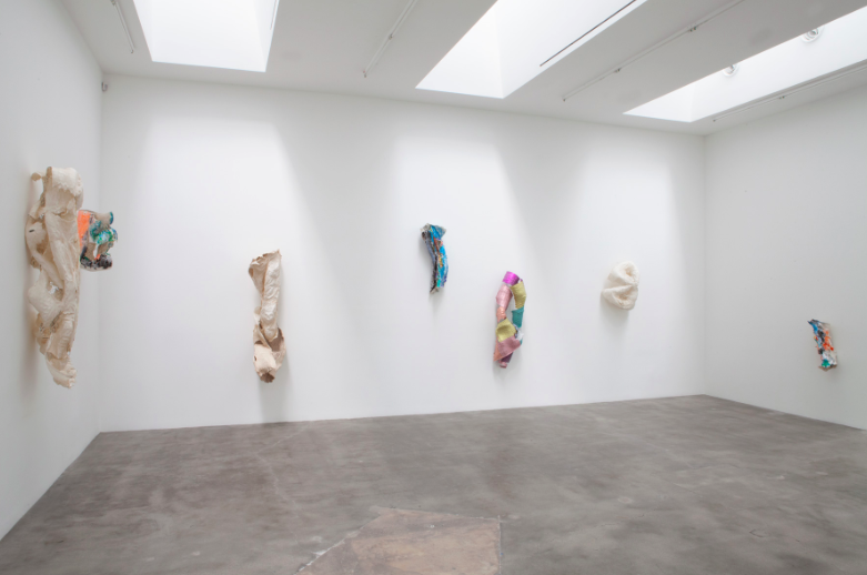 Lynda Benglis, Lynda Benglis at Blum & Poe, photo 5