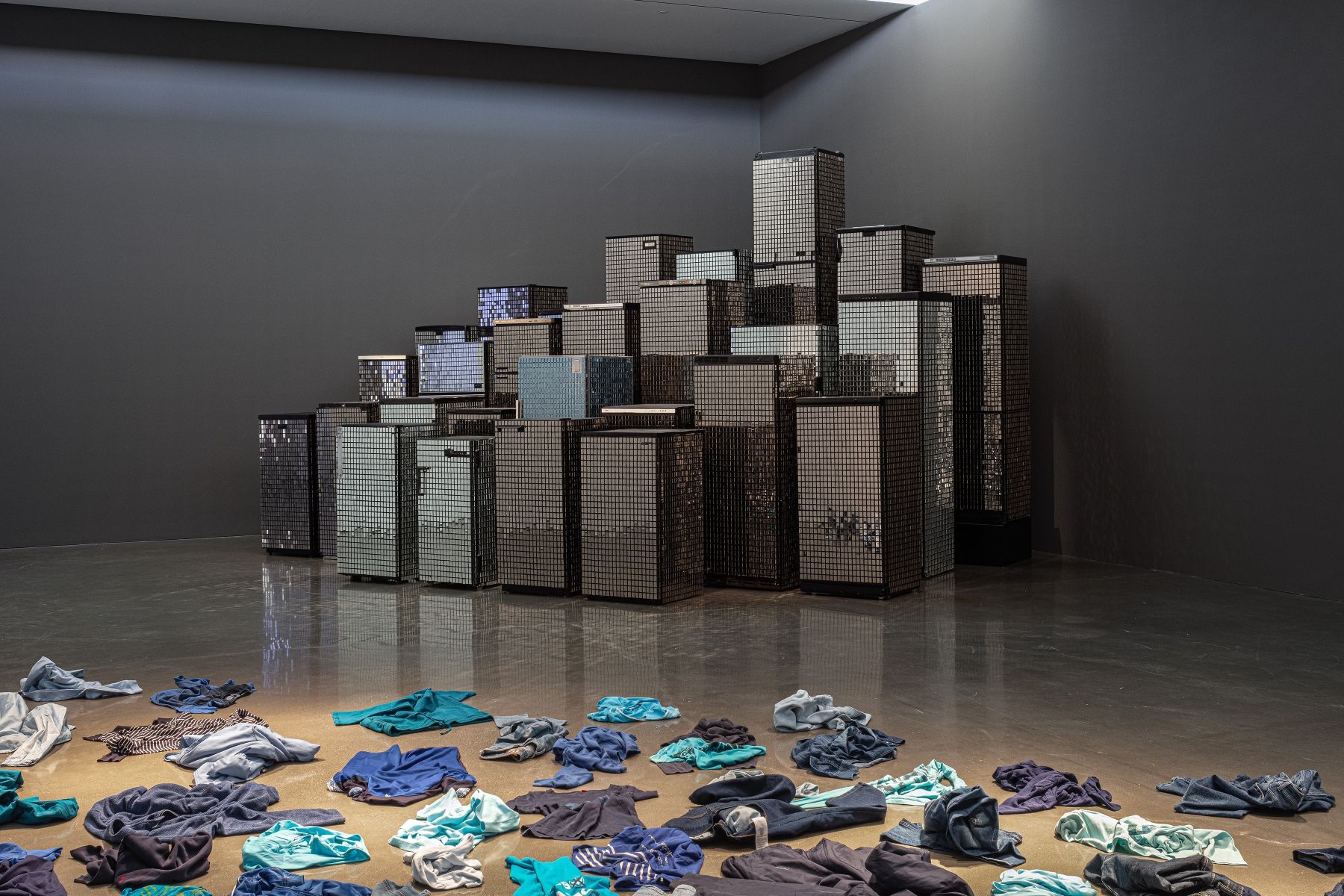 Kader Attia, The Valley of Dreams at Regen Projects, photo 4
