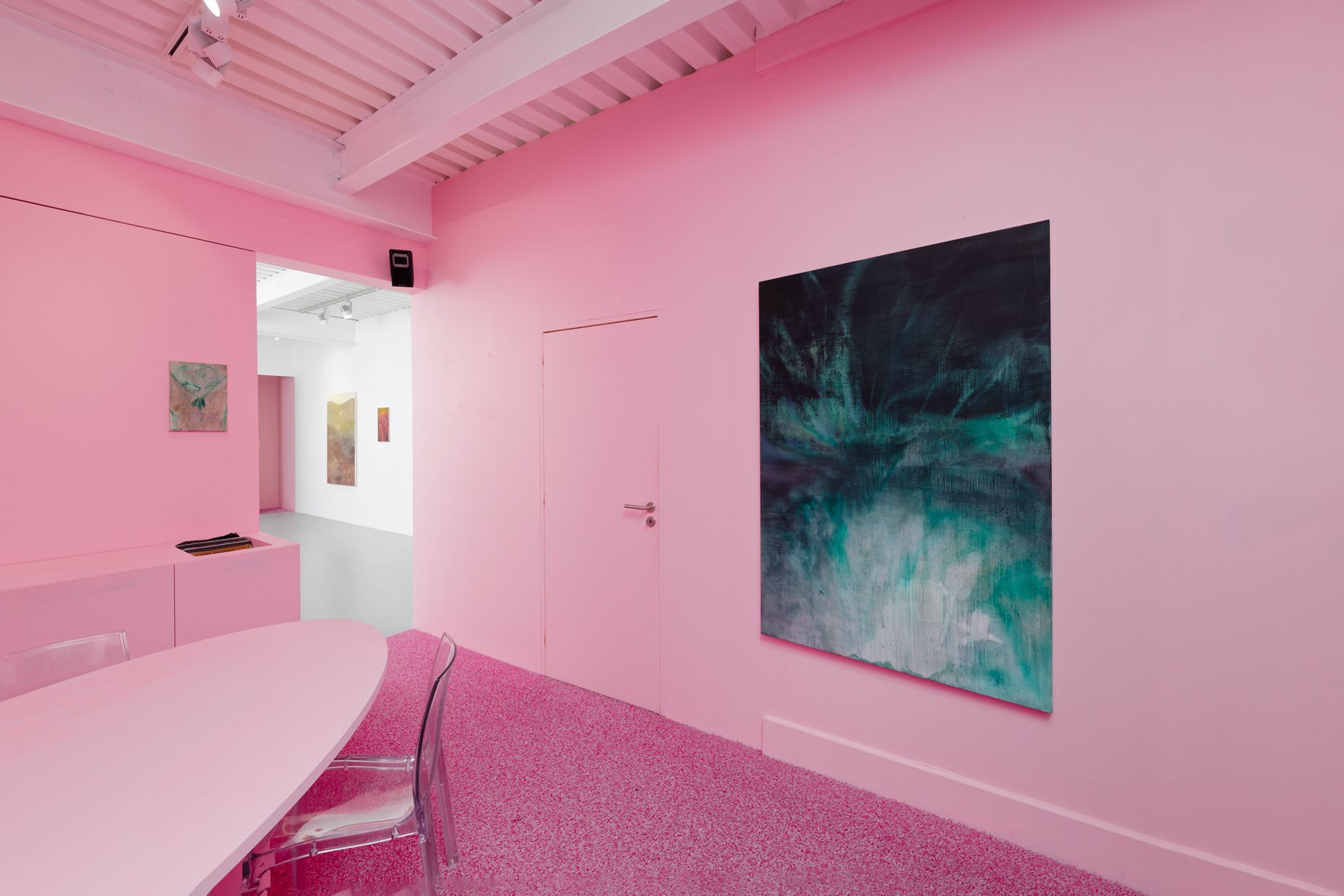 Mia Vallance, Painting for a Short Future at Superzoom, photo 9
