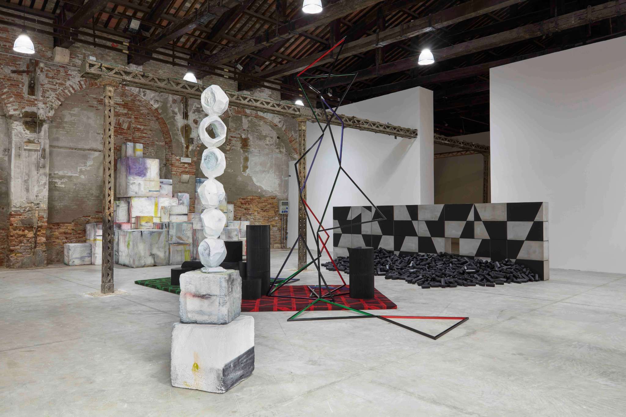 Eva Rothschild, The Shrinking Universe at Irish Pavilion, photo 3