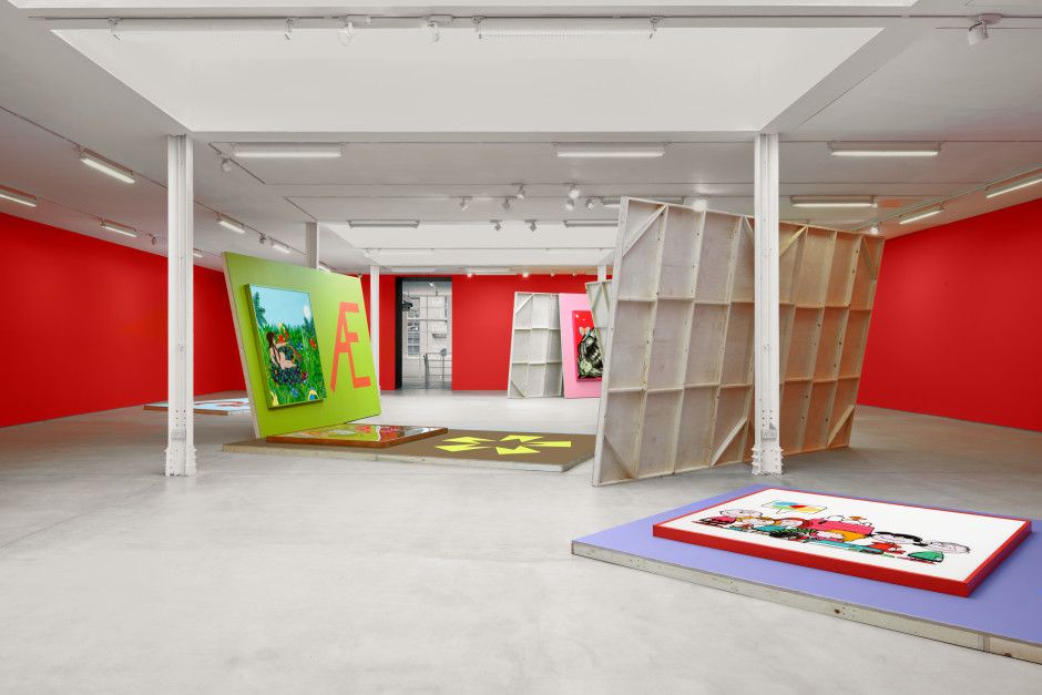 Alex Da Corte, Helter Shelter or: The Red Show! or… at Sadie Coles, photo 4