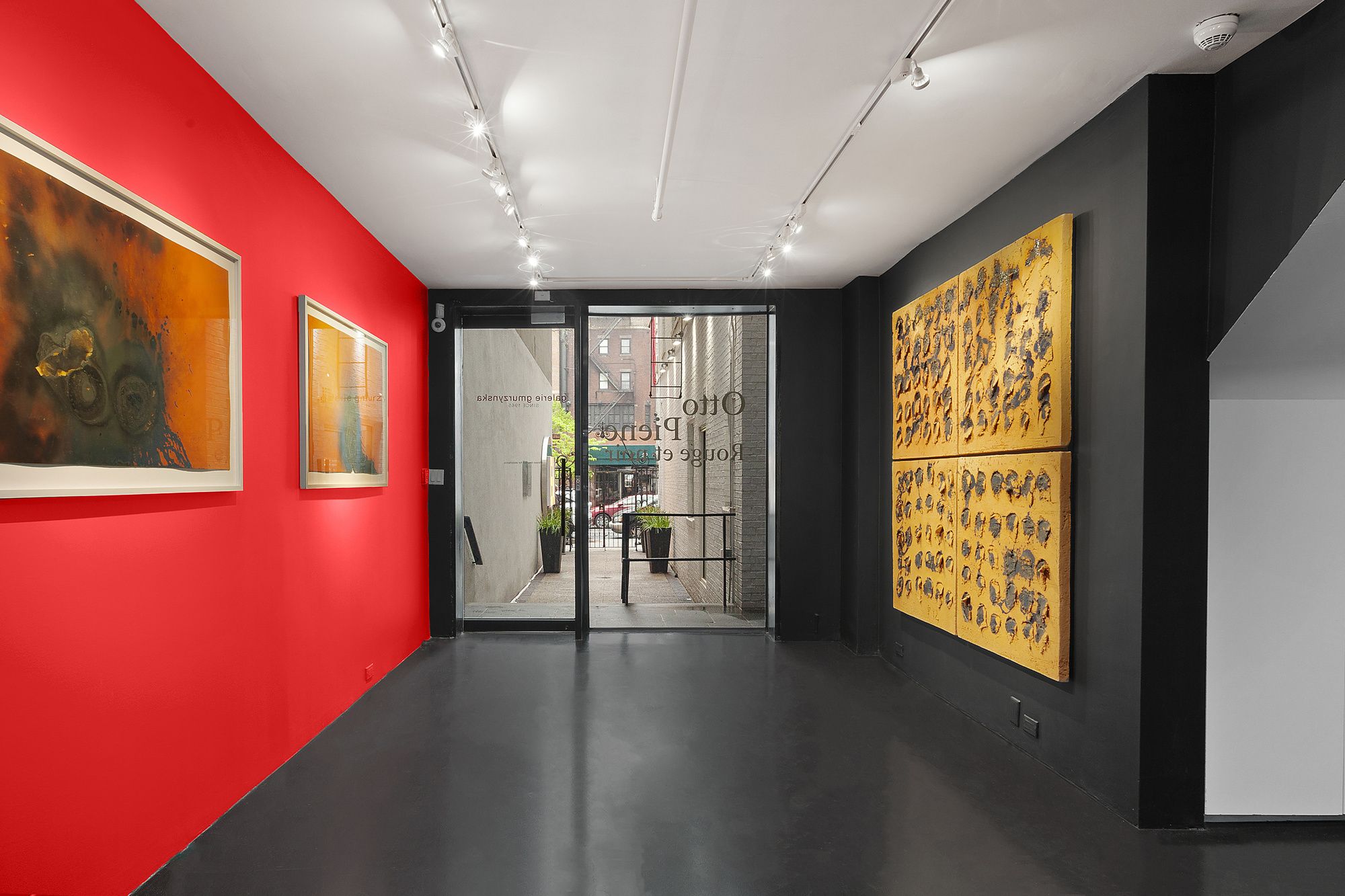Otto Piene, Rouge et Noir at Galerie Gmurzynska, photo 8