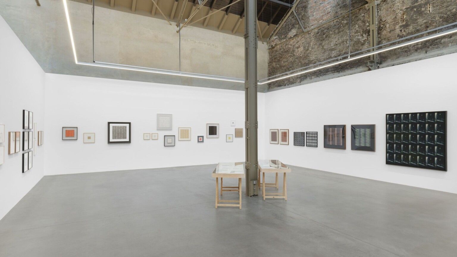 Peter Roehr, Field Pulsations: An Homage to the Artist's 80th Anniversary at Mehdi Chouakri - Wilhelm Hallen, photo 7