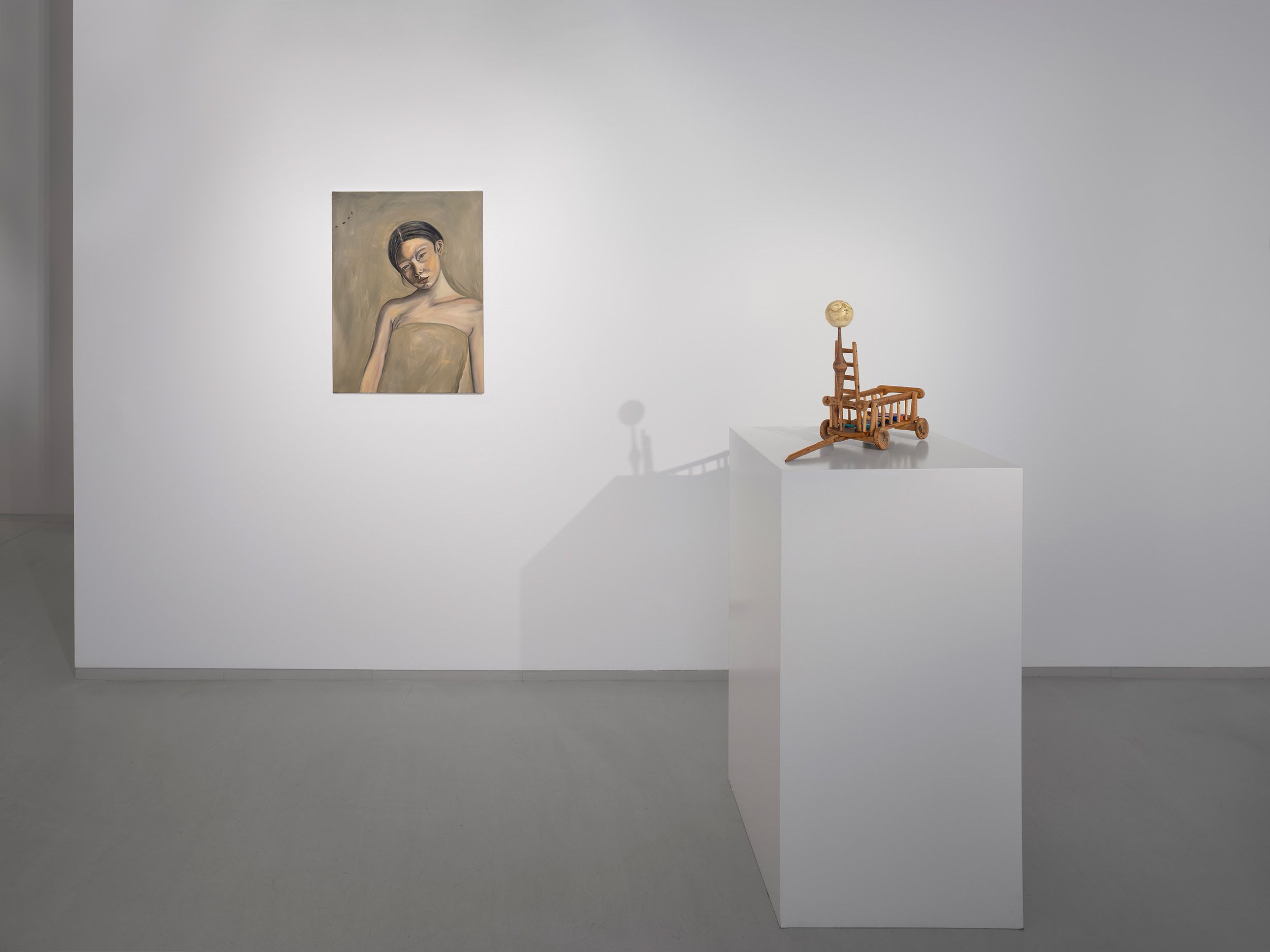 Lula Broglio, An Egg in the Pocket at Duve, photo 3