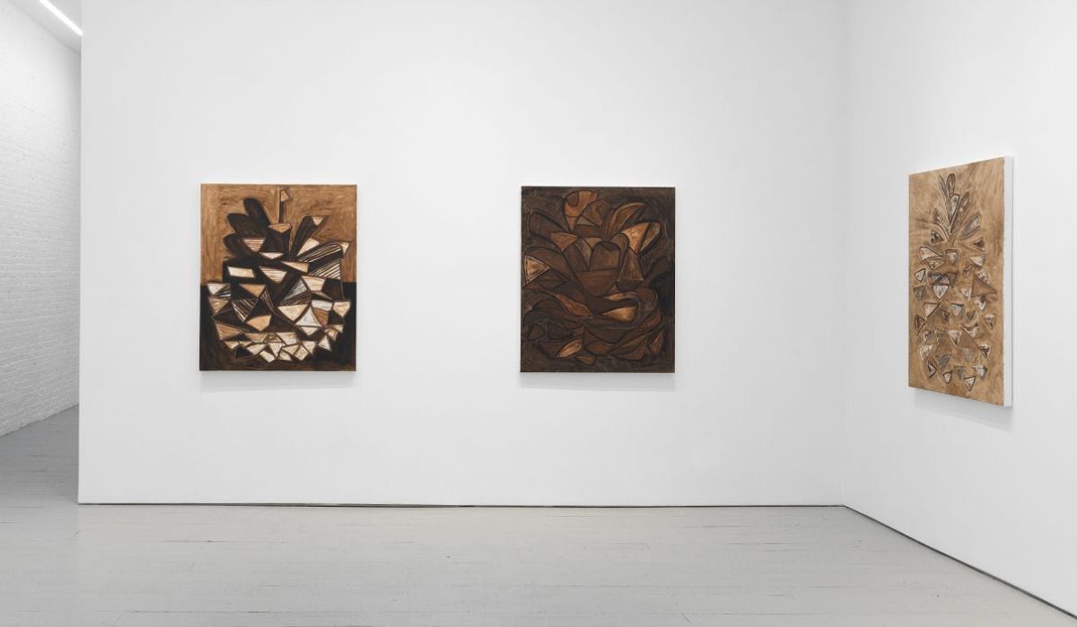 Benjamin Butler, Pinecones at Klaus von Nichtssagend, photo 2