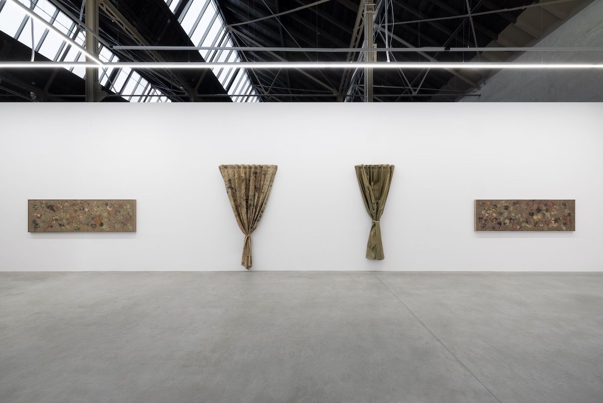 Fredrik Værslev, Curtain Bangs at Mehdi Chouakri - Wilhelm Hallen, photo 7