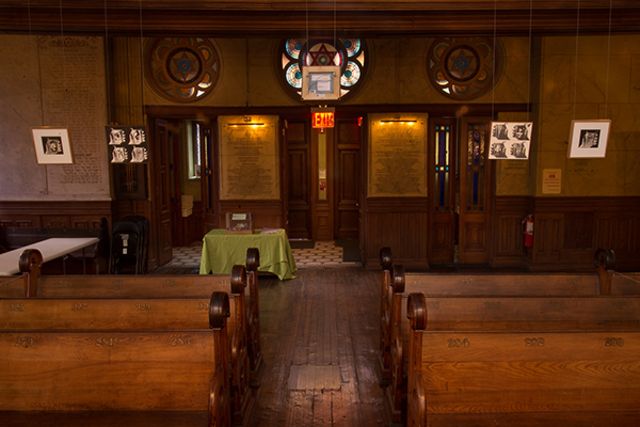 Wallace Berman, Tony Lewis, Kon Trubkovich, Walls and Words at Eldridge Street Synagogue, photo 4