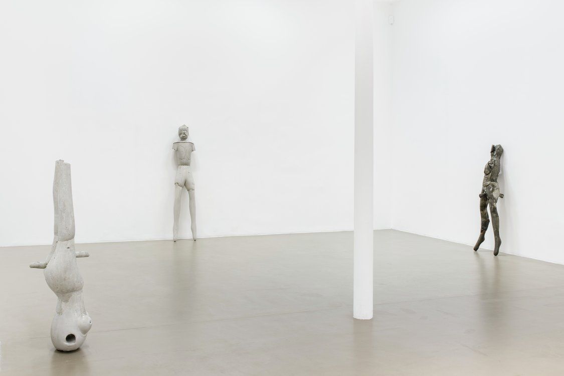 Jean-Luc Moulène, Implicites & Objets at Chantal Crousel, photo 4