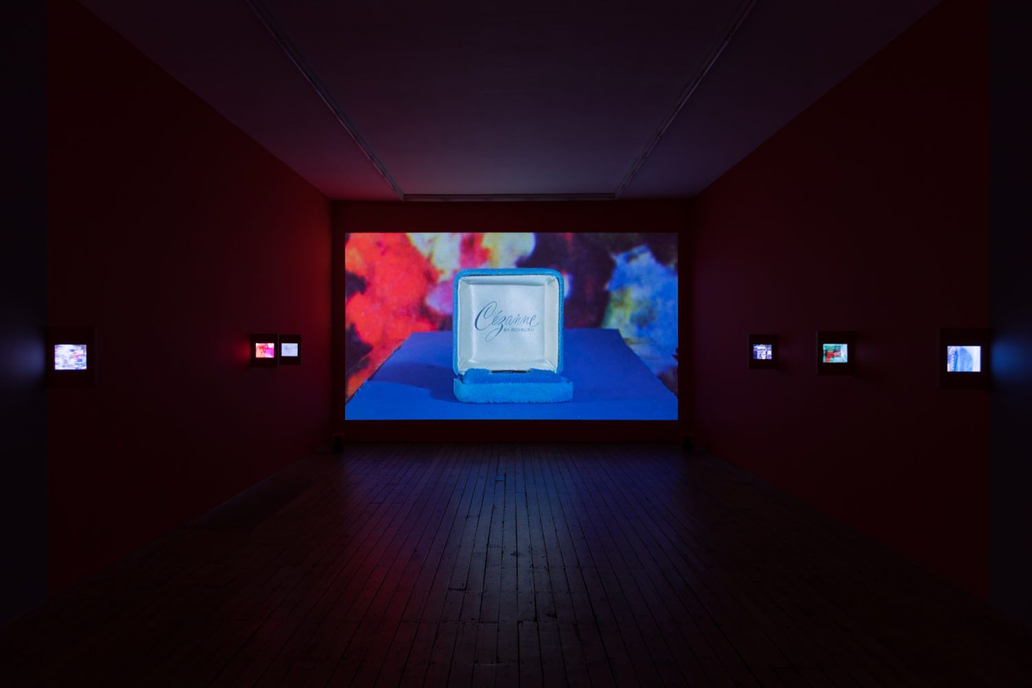 Sara Cwynar, Marilyn at The Approach, photo 4