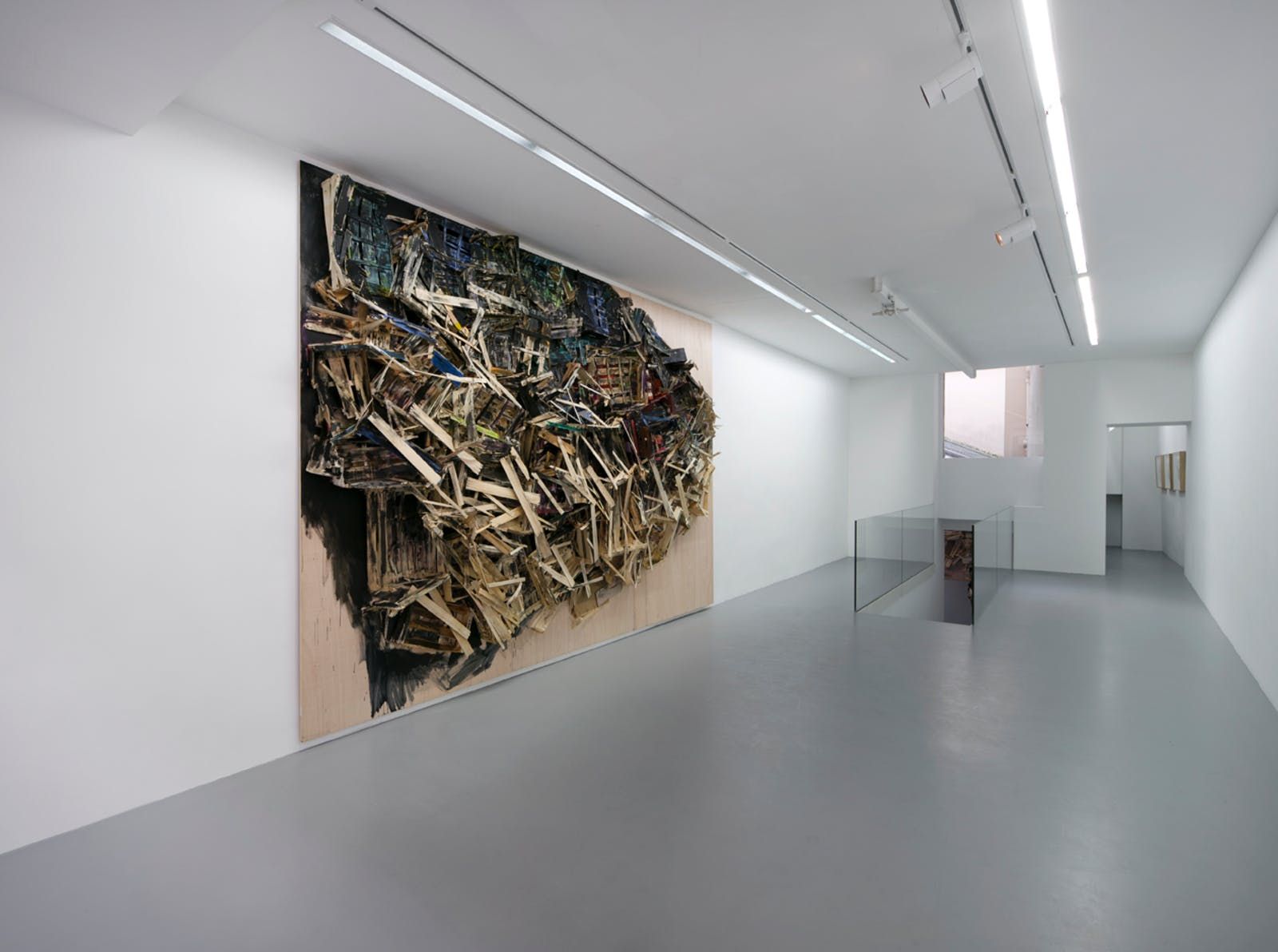 Tadashi Kawamata, Destruction at Mennour, photo 3