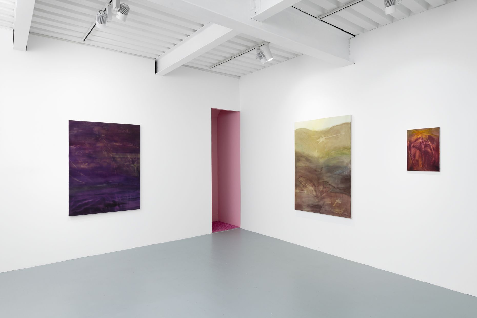 Mia Vallance, Painting for a Short Future at Superzoom, photo 7