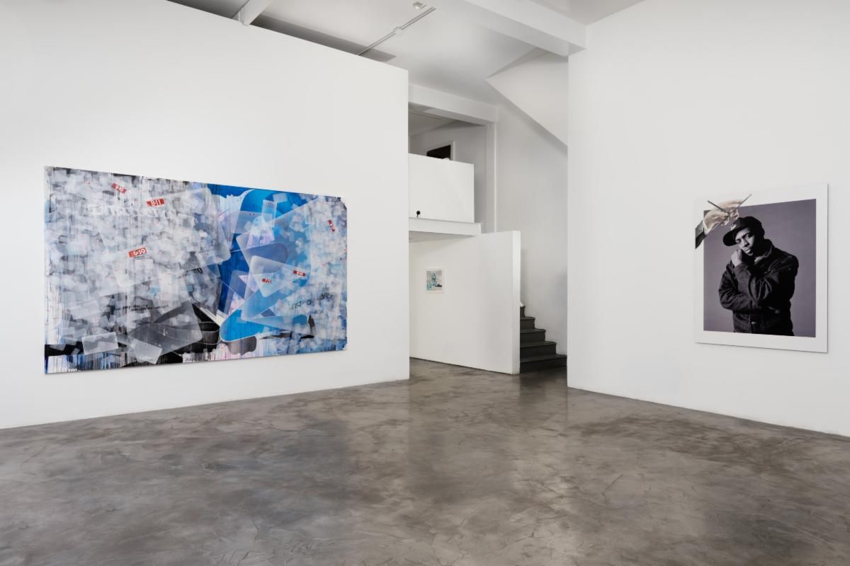 Lee Quiñones, Black and Blue at Charlie James Gallery, photo 2