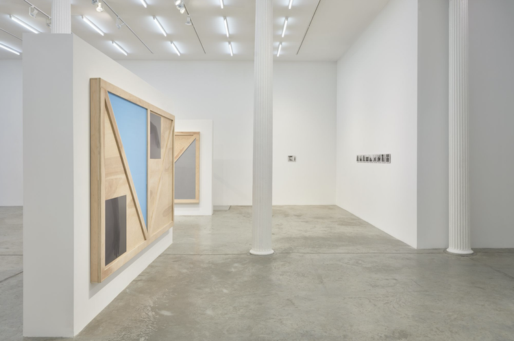 Tom Burr, Tom Burr at Bortolami, photo 2