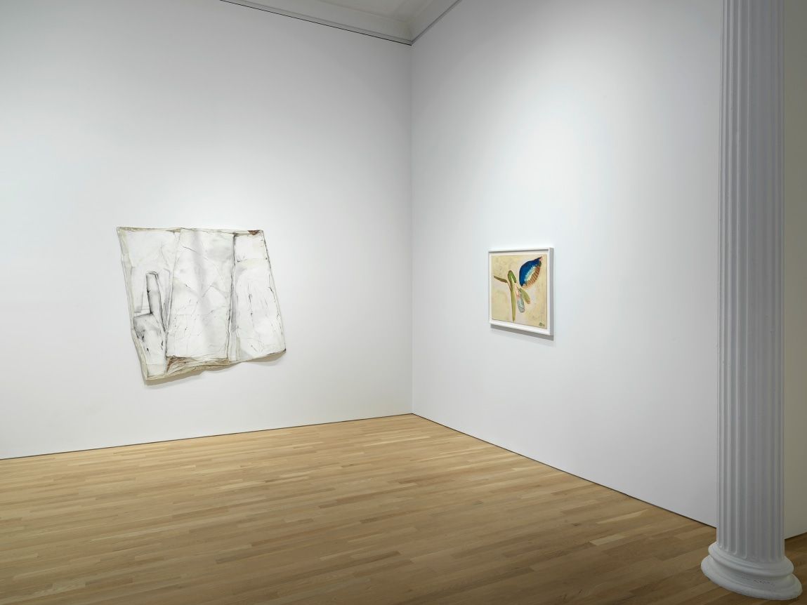 Suzanne Jackson, Light and Paper at Ortuzar, photo 3