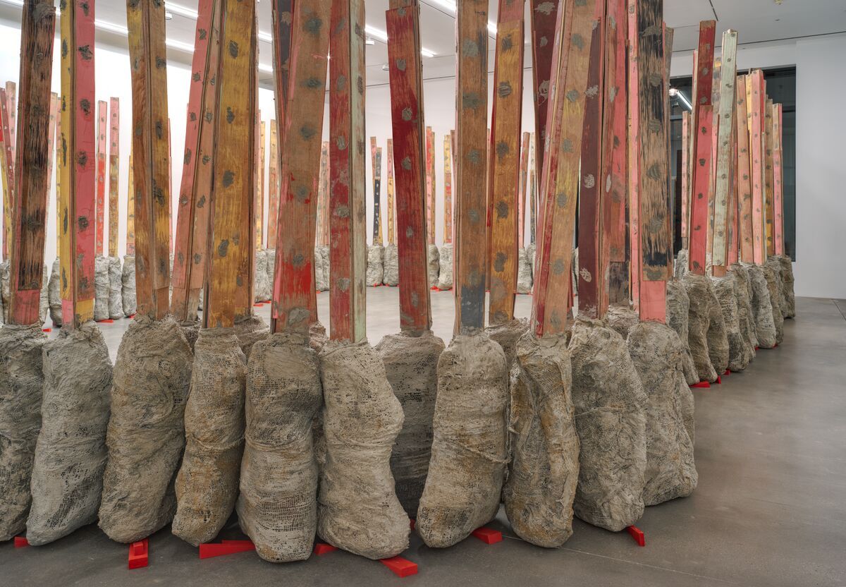 Phyllida Barlow, Phyllida Barlow at Hauser & Wirth, photo 4