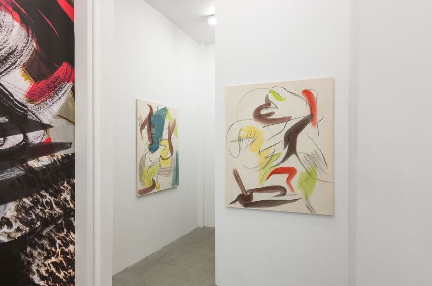 Yanyan Huang, image 3 of 4