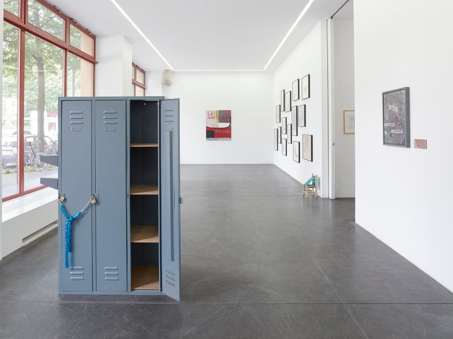 Martin Kippenberger, Gib mir das Sommerloch at Nagel Draxler, photo 2