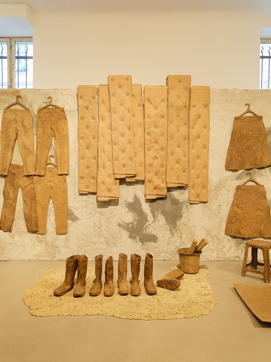 Sandra Poulson, Dust as an Accidental Gift at ChertLüdde, photo 7