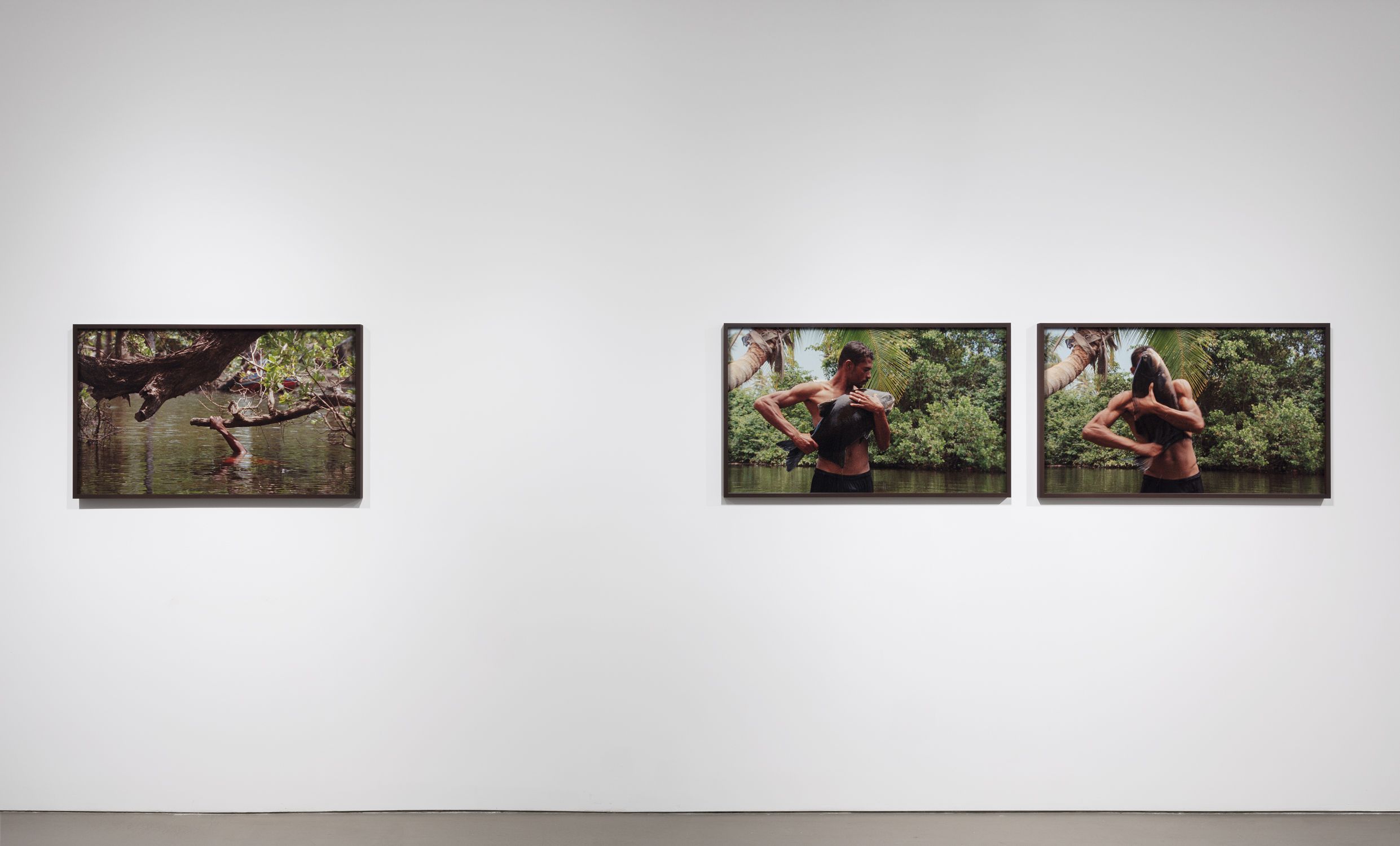 Jonathas de Andrade, O espirito das águas/The water spirits at Alexander and Bonin, photo 2