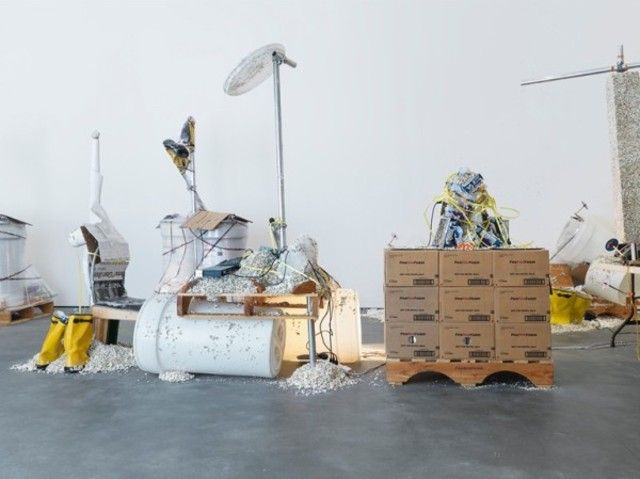 Jason Rhoades, PeaRoeFoam at David Zwirner, photo 5