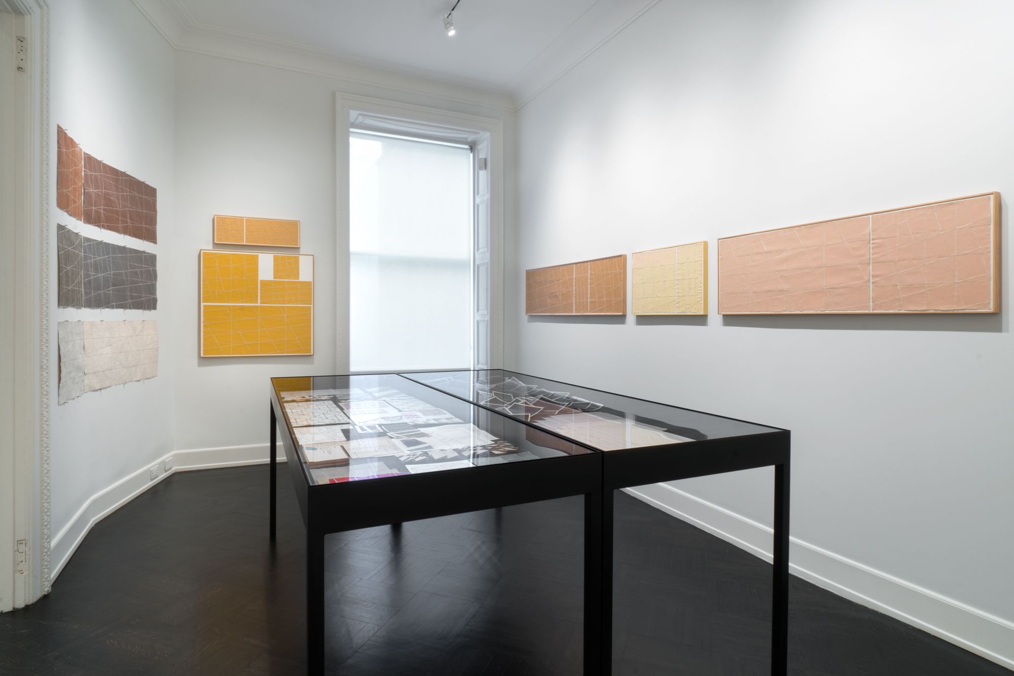 Allan McCollum, Works: 1968–1977 at Petzel, photo 16