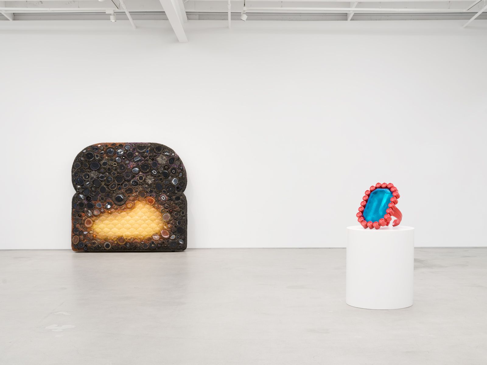 Kathleen Ryan, Souvenir at Karma, photo 2