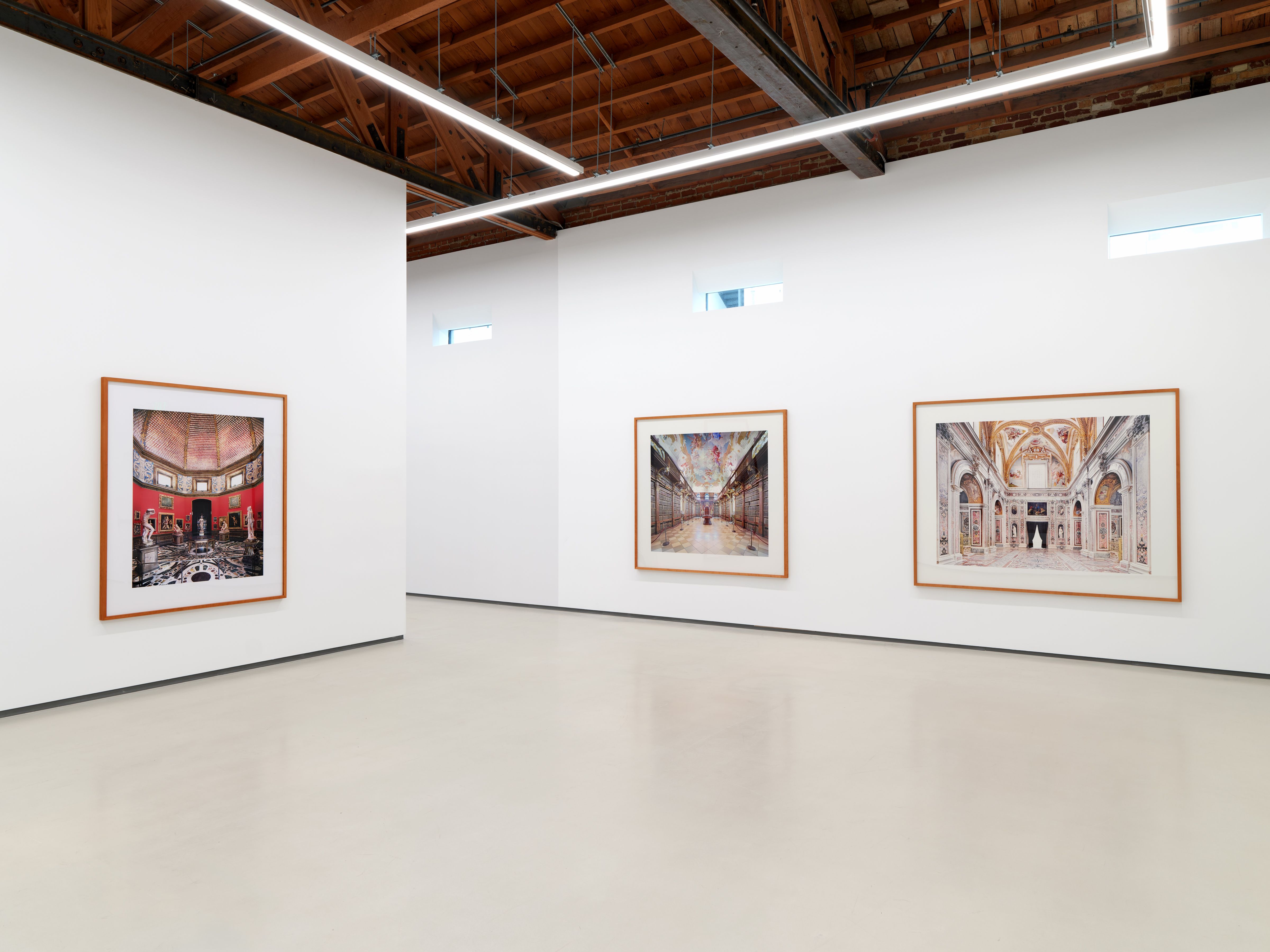 Candida Höfer, Europa/America at Sean Kelly, photo 9