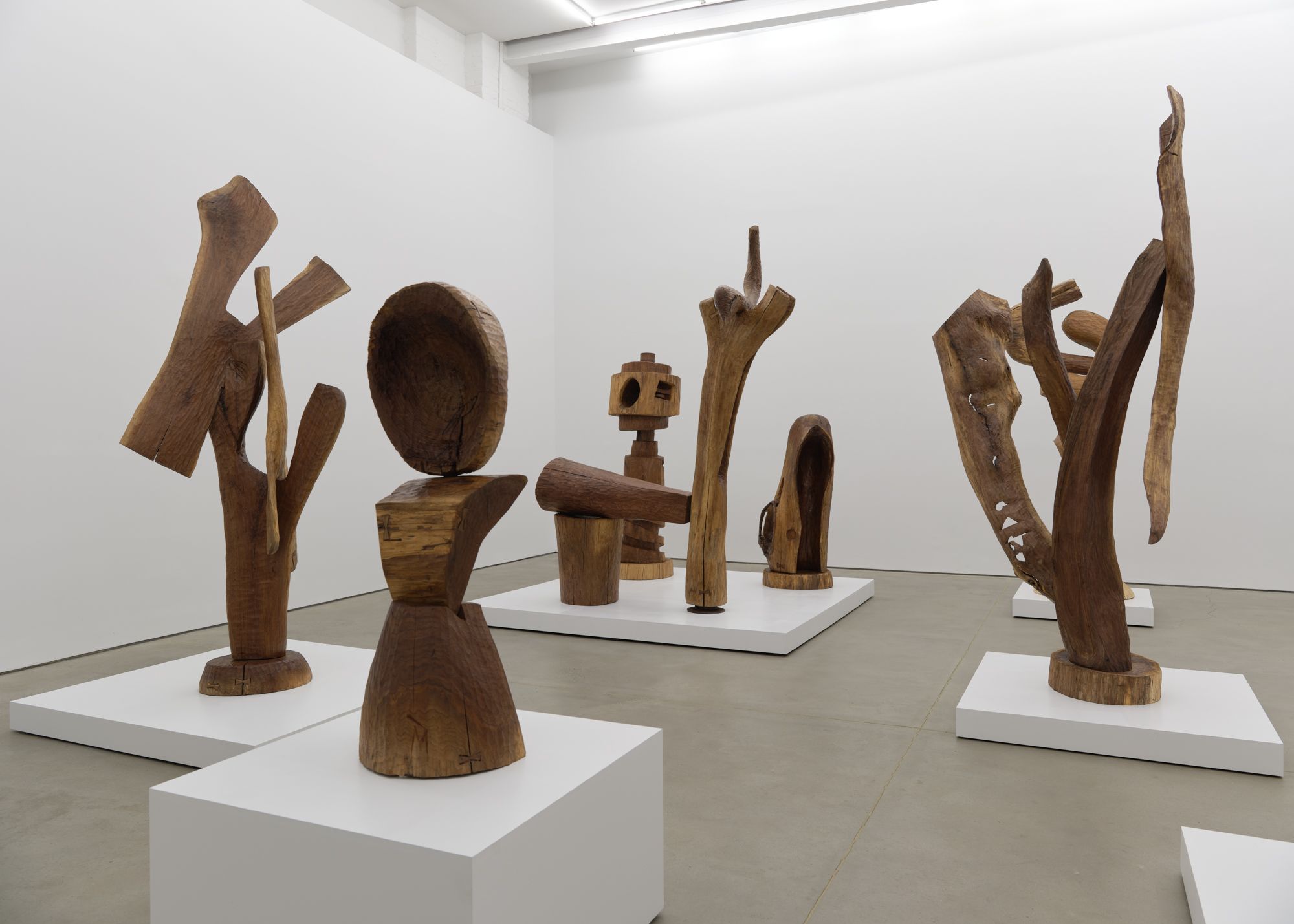 Thaddeus Mosley, Recent Sculpture at Karma, photo 2