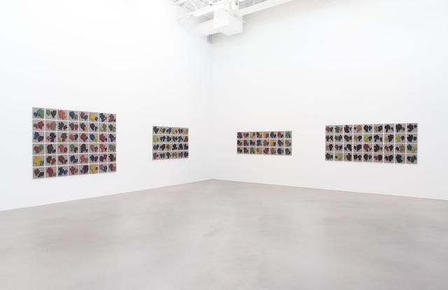 Allan McCollum, Allan McCollum at Petzel, photo 4