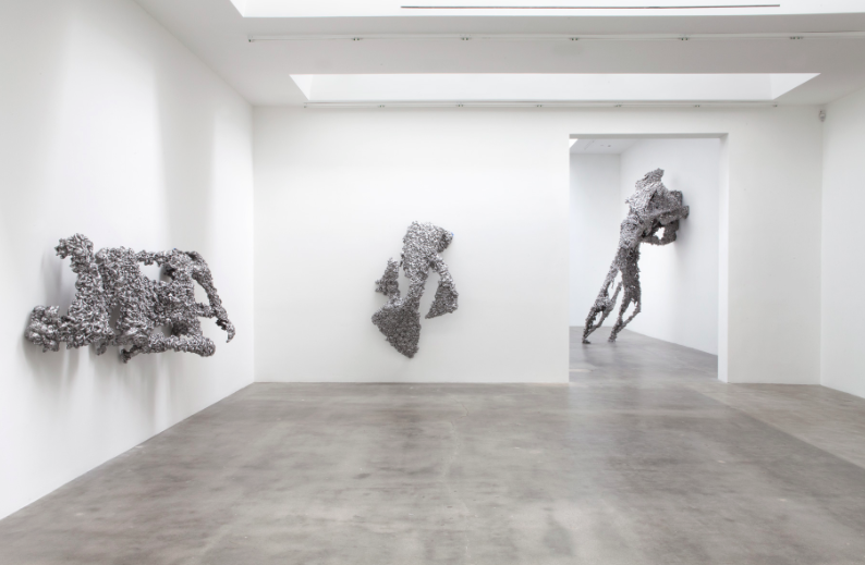 Lynda Benglis, Lynda Benglis at Blum & Poe, photo 6