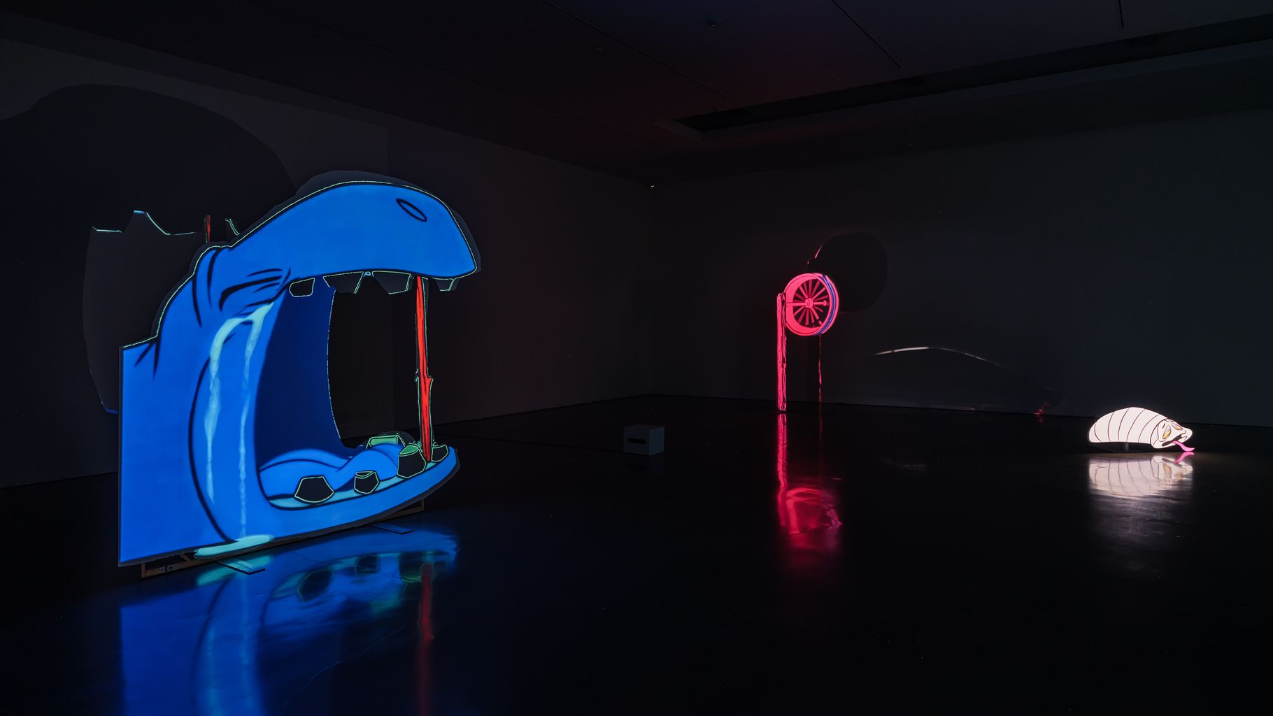 Alex Hubbard, Abstract or Regular? at Regen Projects, photo 5