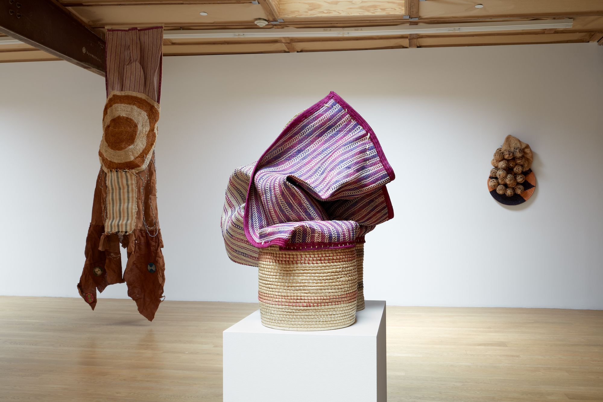 Acaye Kerunen, Acaye Kerunen at Blum & Poe, photo 13
