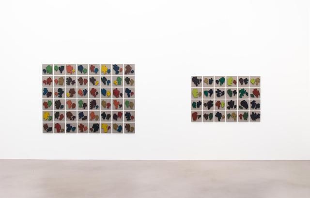 Allan McCollum, Allan McCollum at Petzel, photo 5