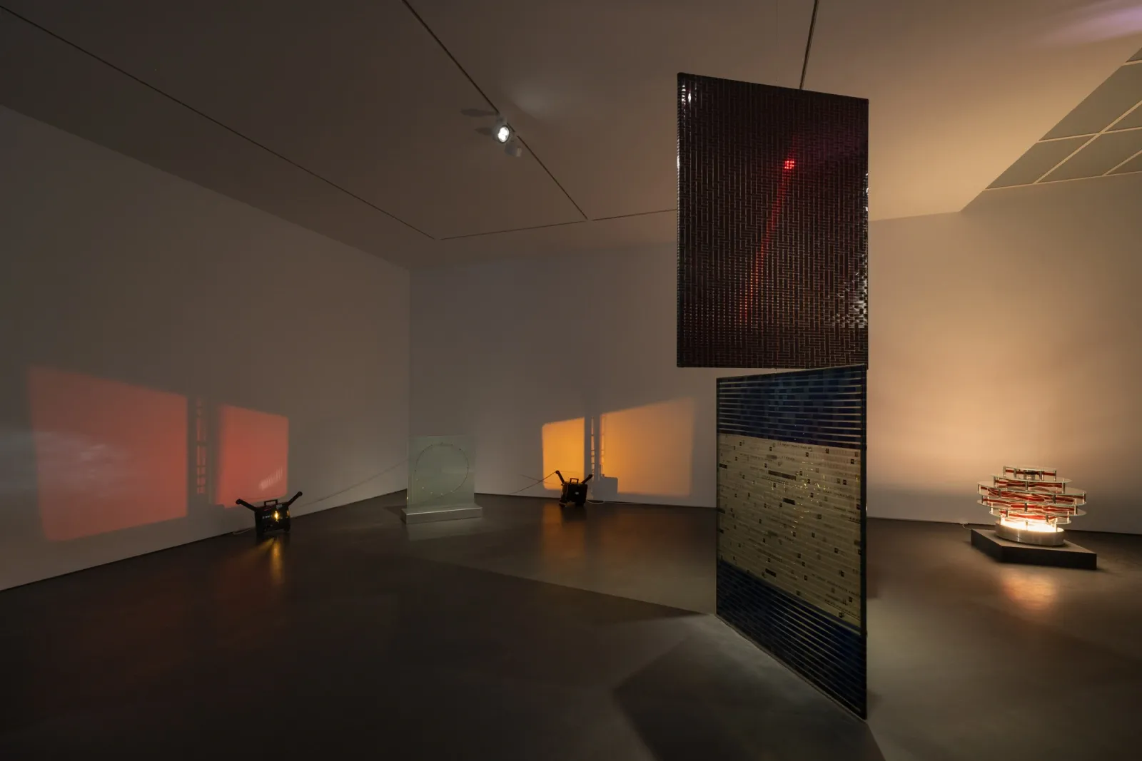 Rosa Barba, Radiant Exposures at Esther Schipper, photo 5