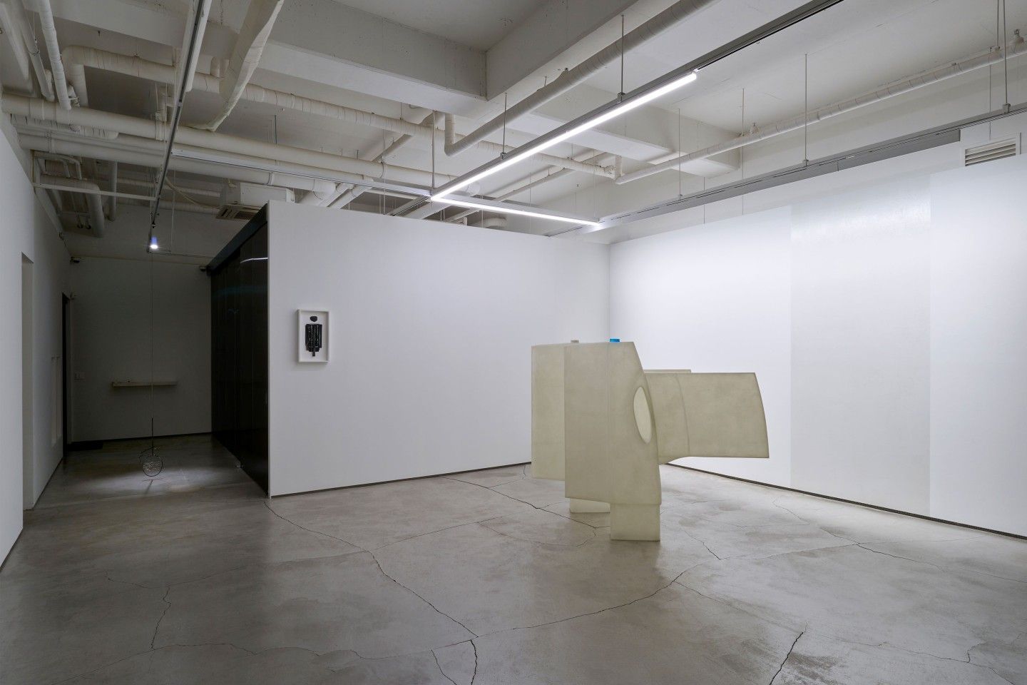 Sueyon Hwang, Pastel, Bullet, Beautiful Fingers at G Gallery, photo 4