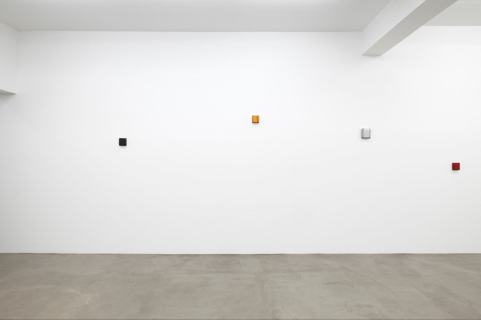 Matt Browning, The Plastics at Édouard Montassut, photo 2