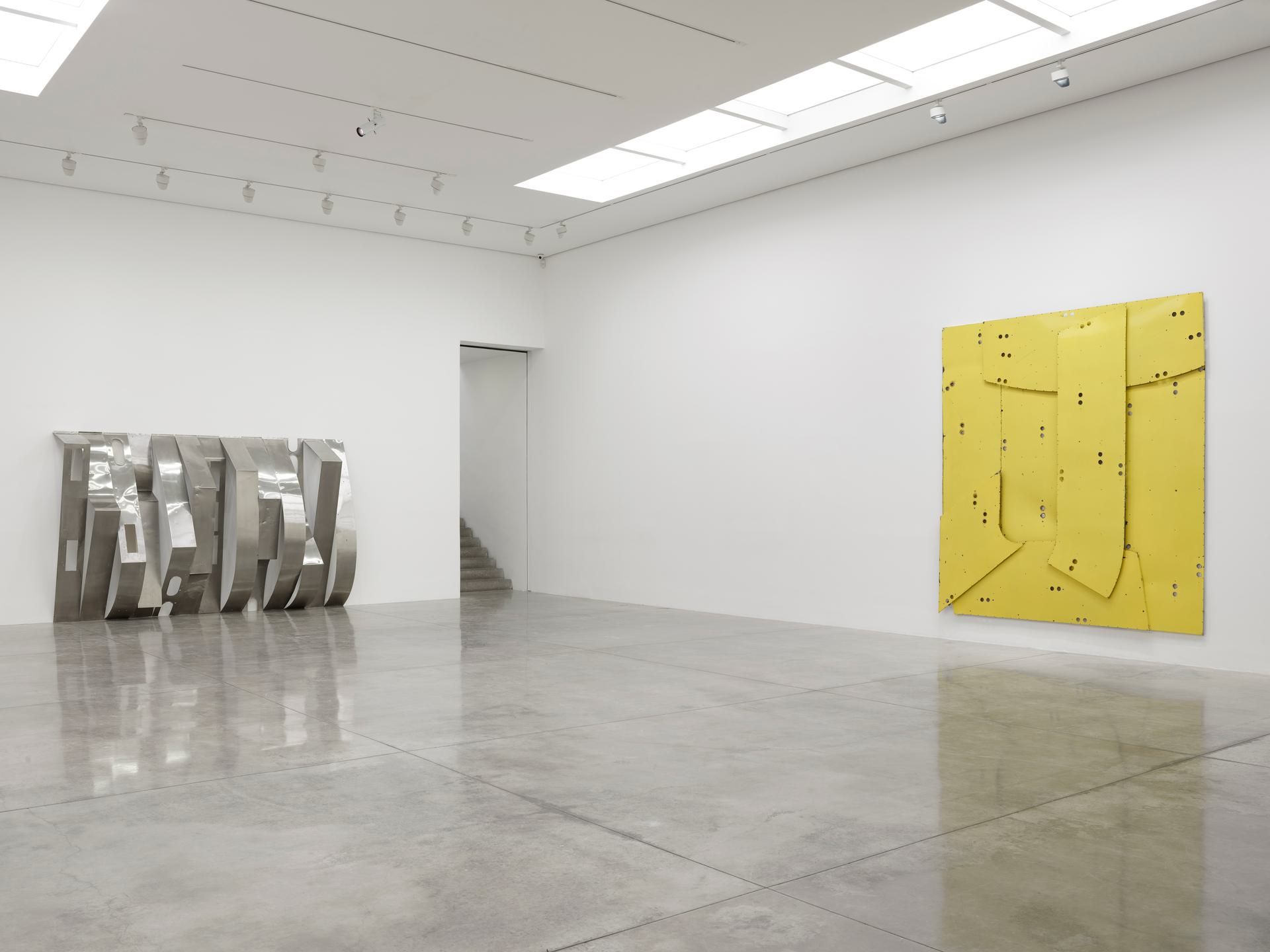 Virginia Overton, Paintings at White Cube, photo 2