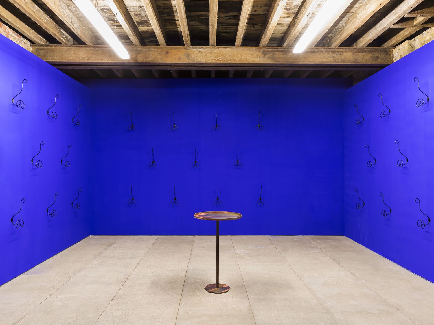 George Henry Longly, Indescretion at Studio Leigh, photo 5