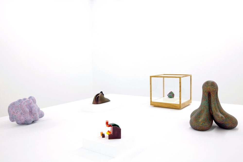 Ken Price, A Career Survey, 1961 - 2008 at Parrasch Heijnen, photo 3