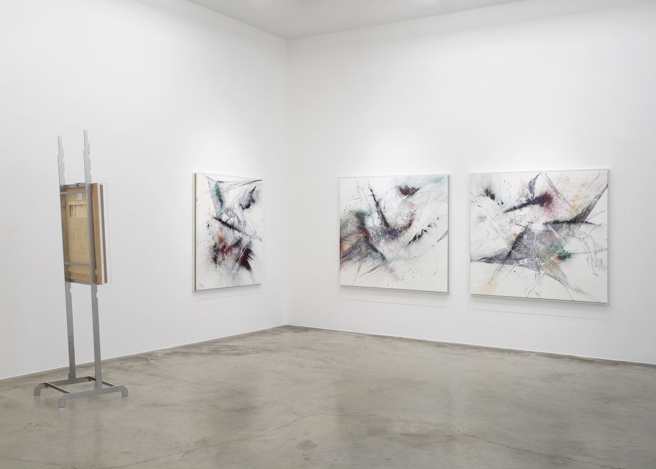 Thilo Heinzmann, What Do You Want Me to Bring You: I Am Going to Town at Perrotin, photo 4