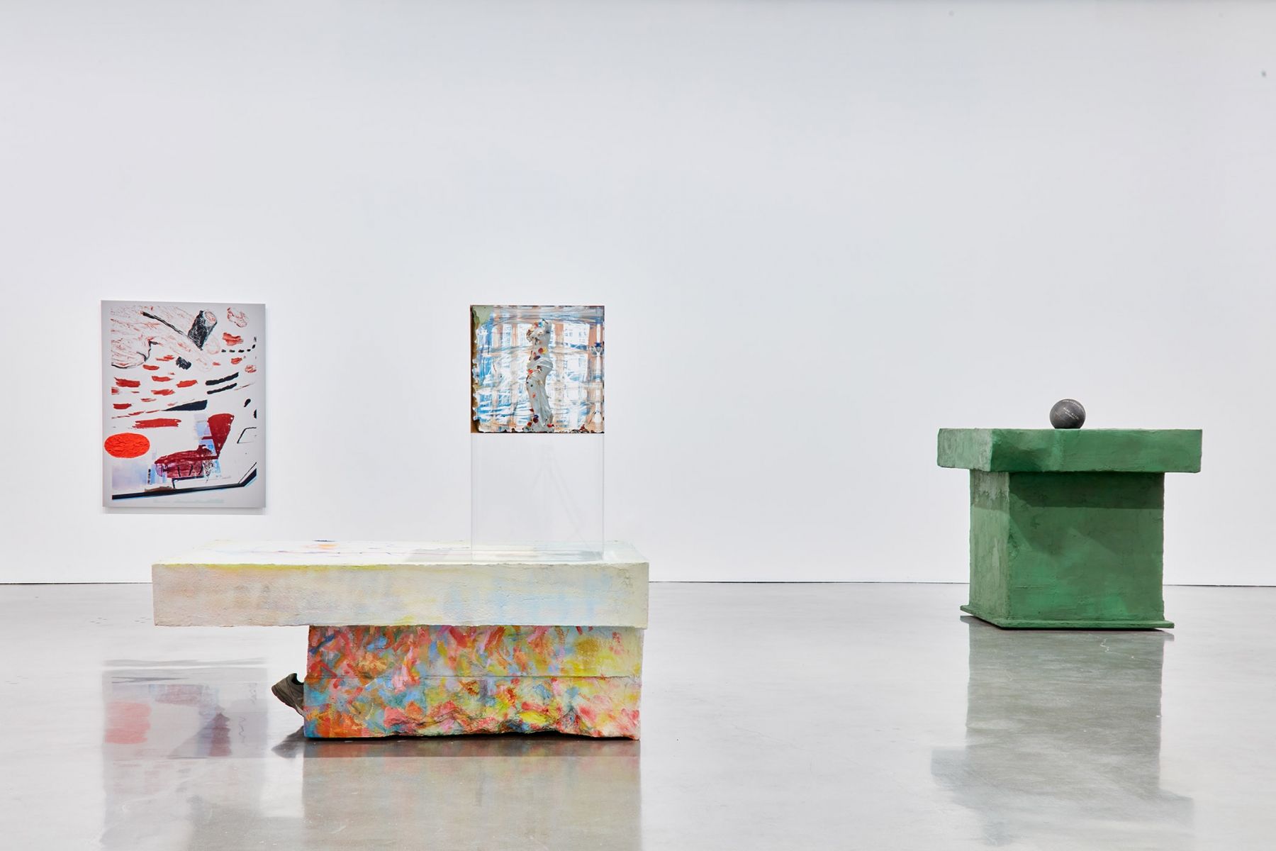 Rachel Harrison, Caution Kneeling Bus at Regen Projects, photo 7