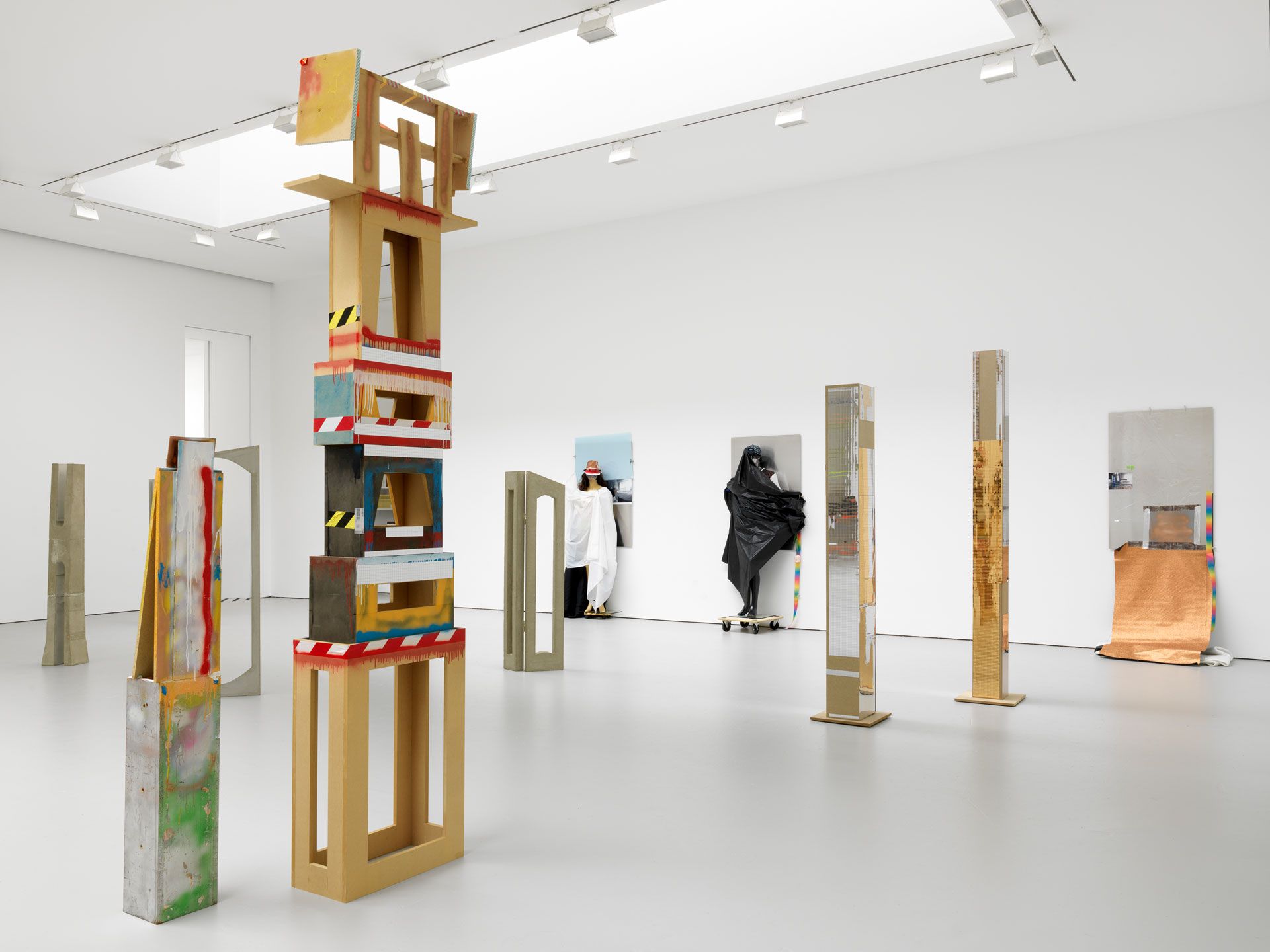 Isa Genzken, Sky Energy at David Zwirner, photo 3