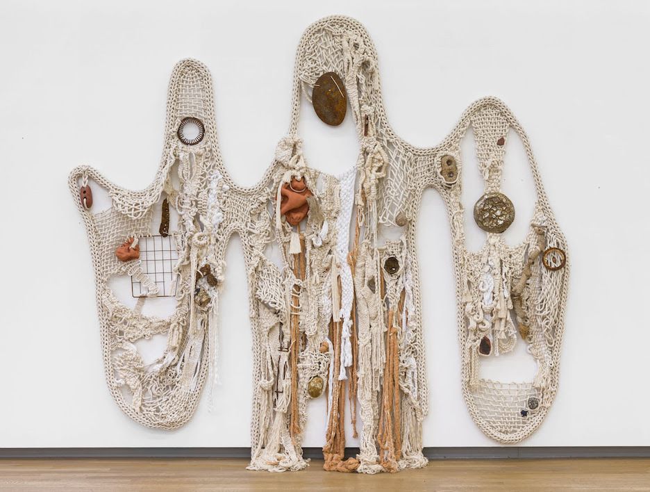 Tanya Aguiñiga, Telar Terrenal/Earthly Loom at Shulamit Nazarian, photo 2