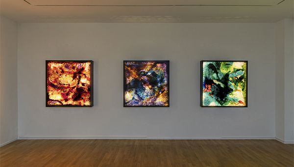 Iván Navarro, Planetarium at Templon, photo 2