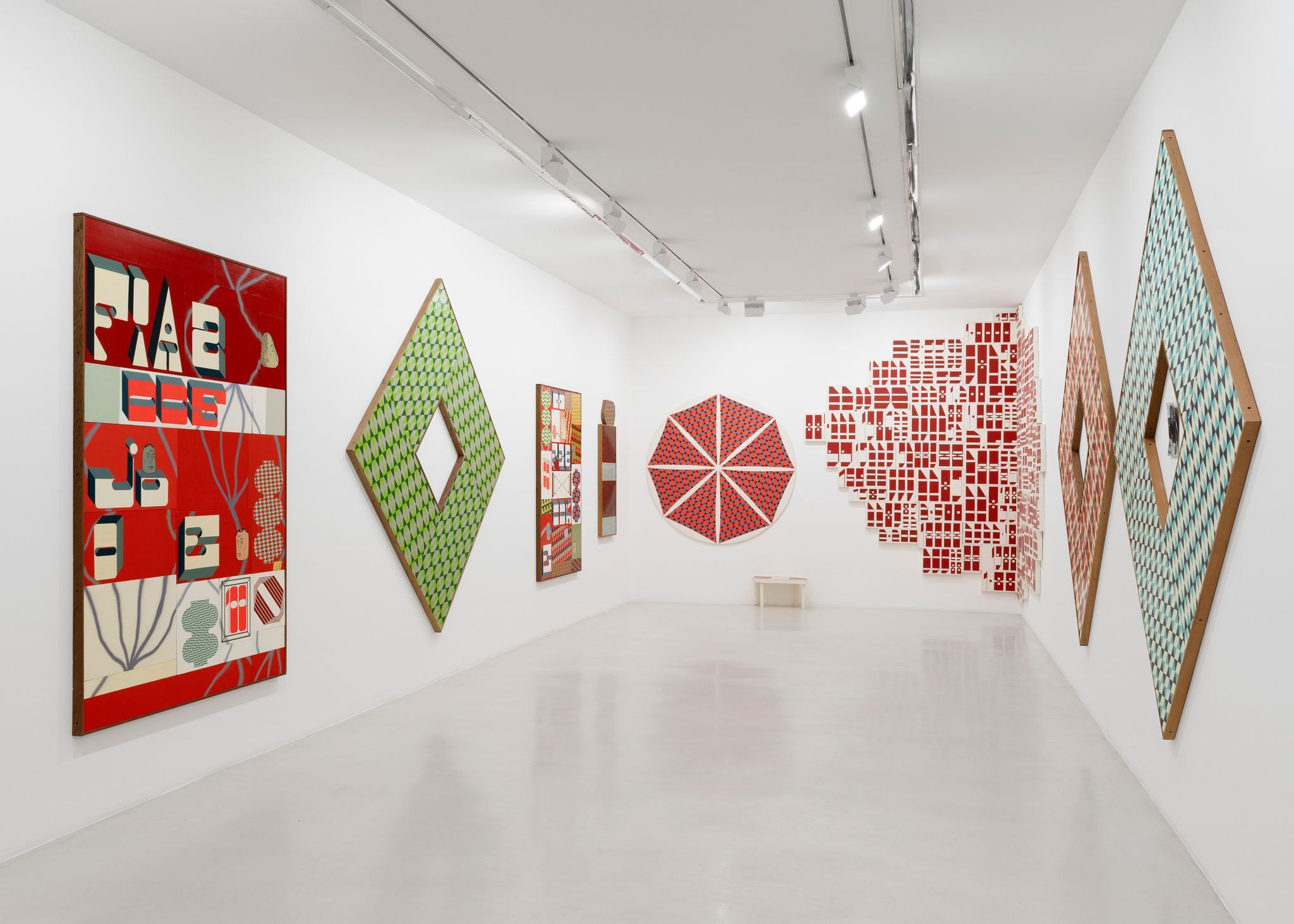 Barry McGee, I'm Listening at Perrotin, photo 4