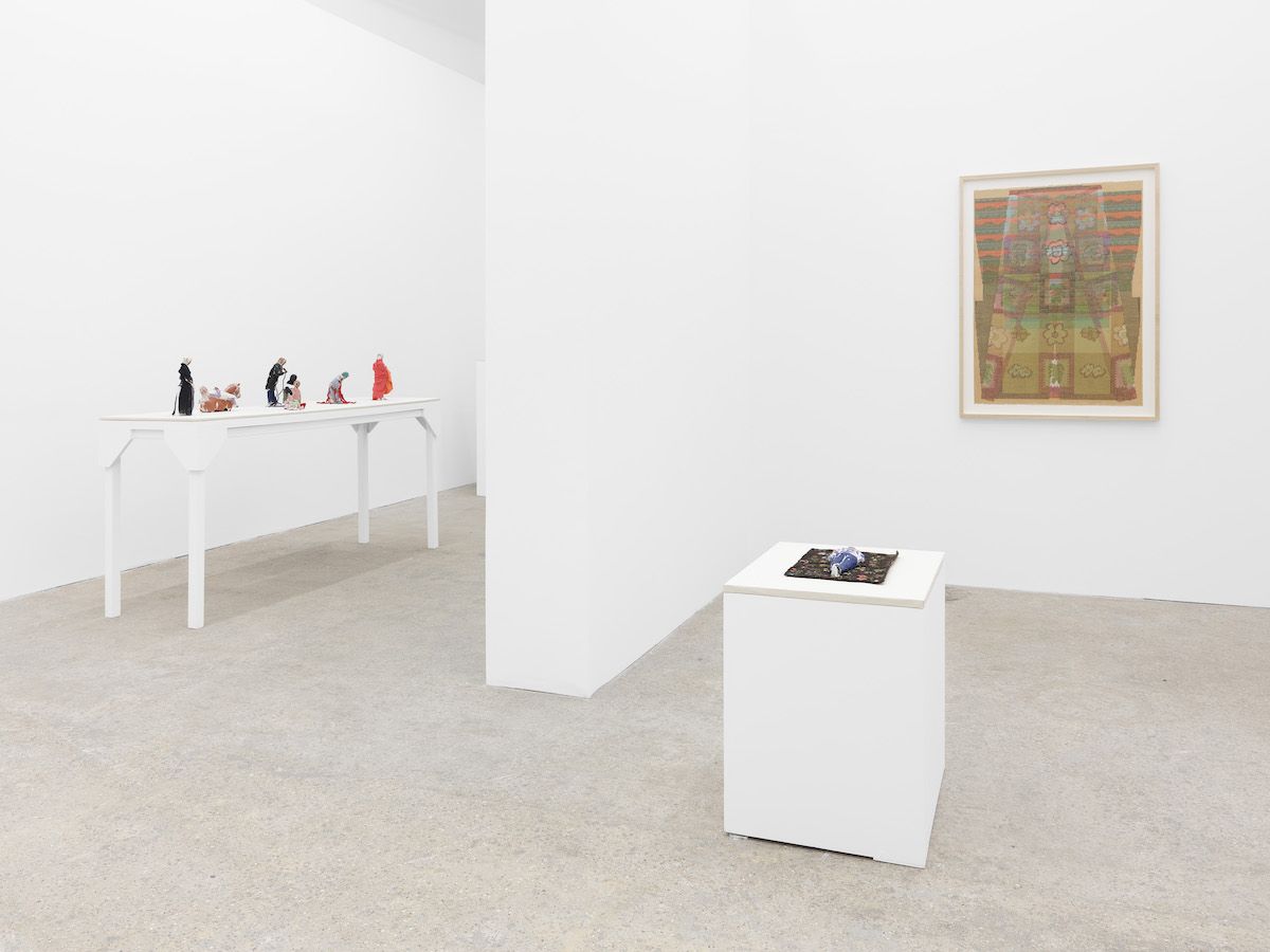 Ellen Lesperance, Stay in the Centre of No-Man’s Land at Hollybush Gardens, photo 5